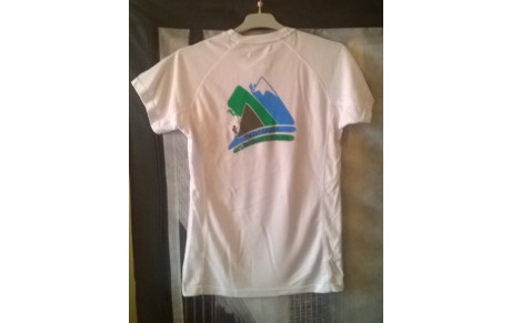 Les T- shirt du club sont arrivés